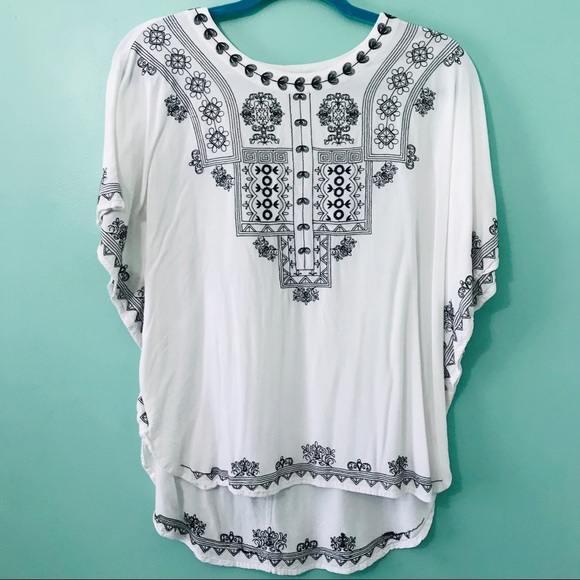 White Shawl Shirt - Picture 1 of 2